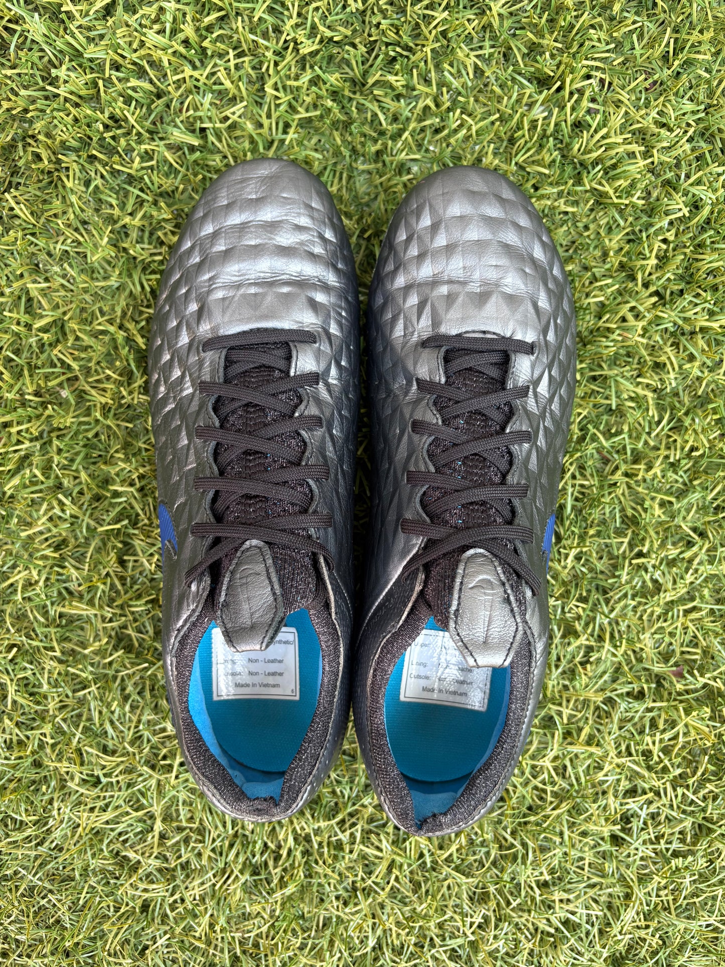 Nike Tiempo Legend VIII (8.5US)