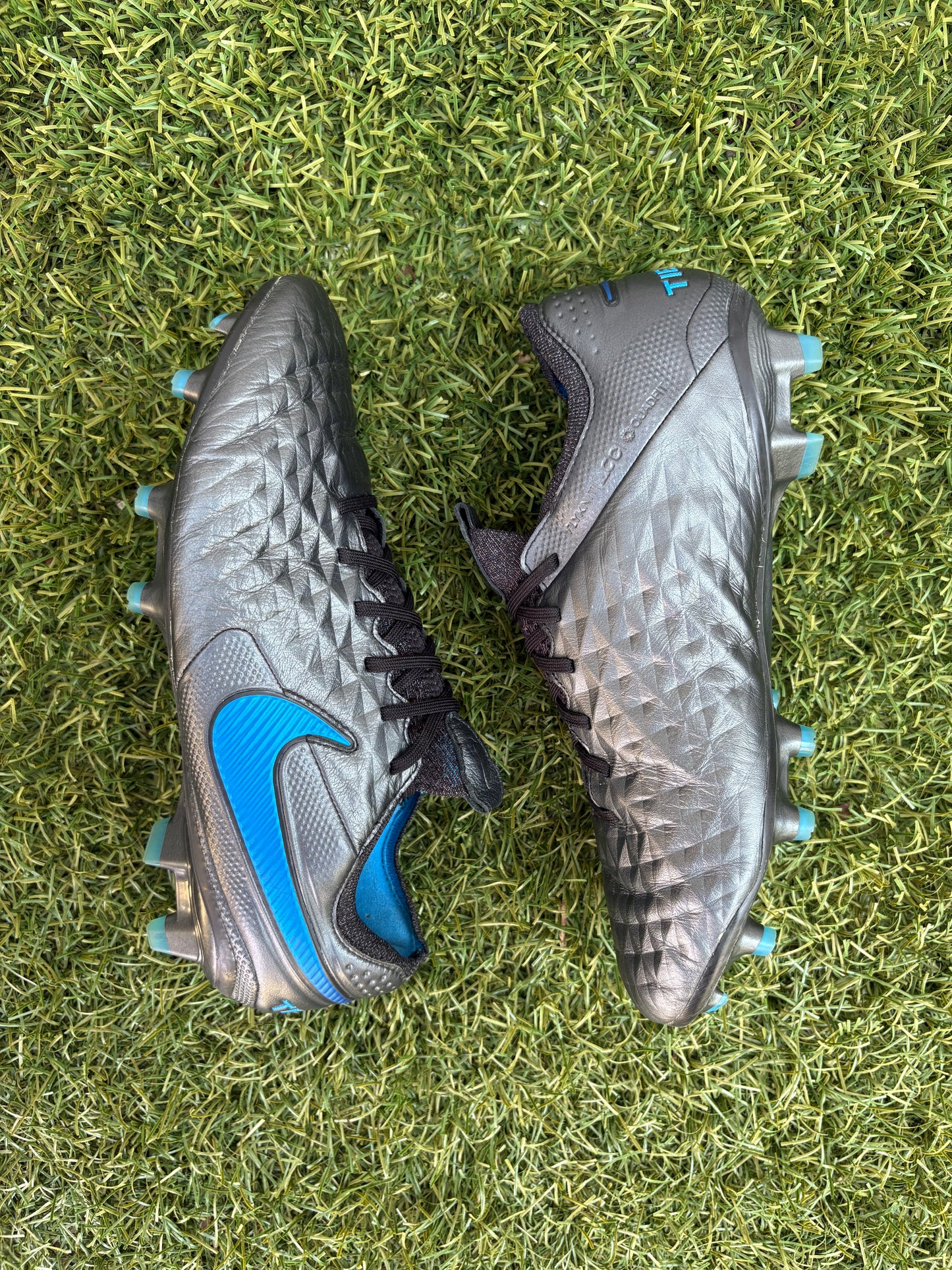 Nike Tiempo Legend VIII (8.5US)