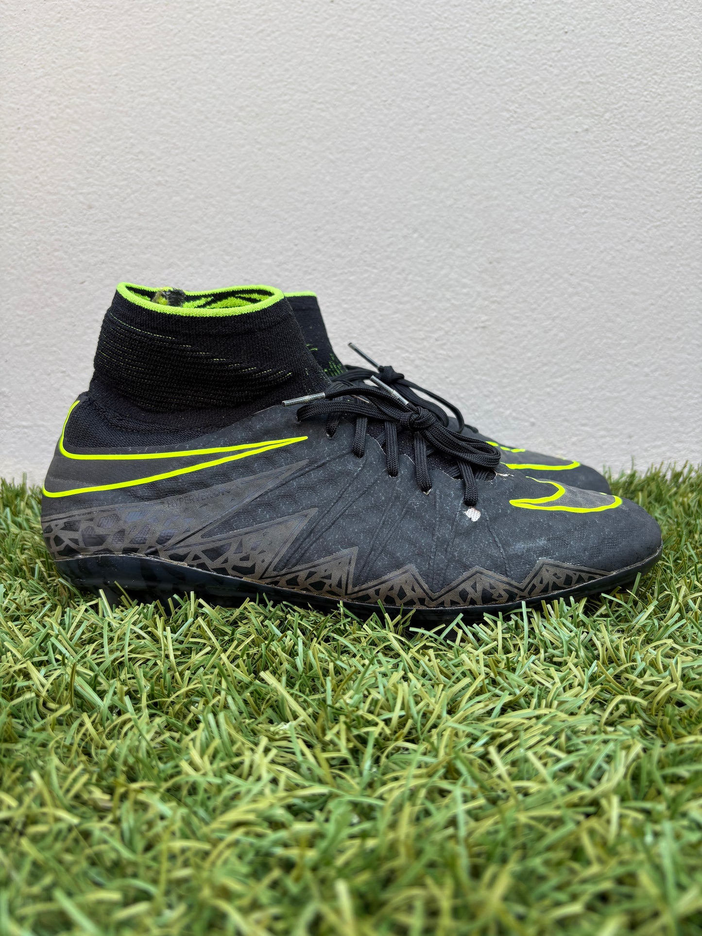 Nike Hypervenom Phantom II (8.5US)