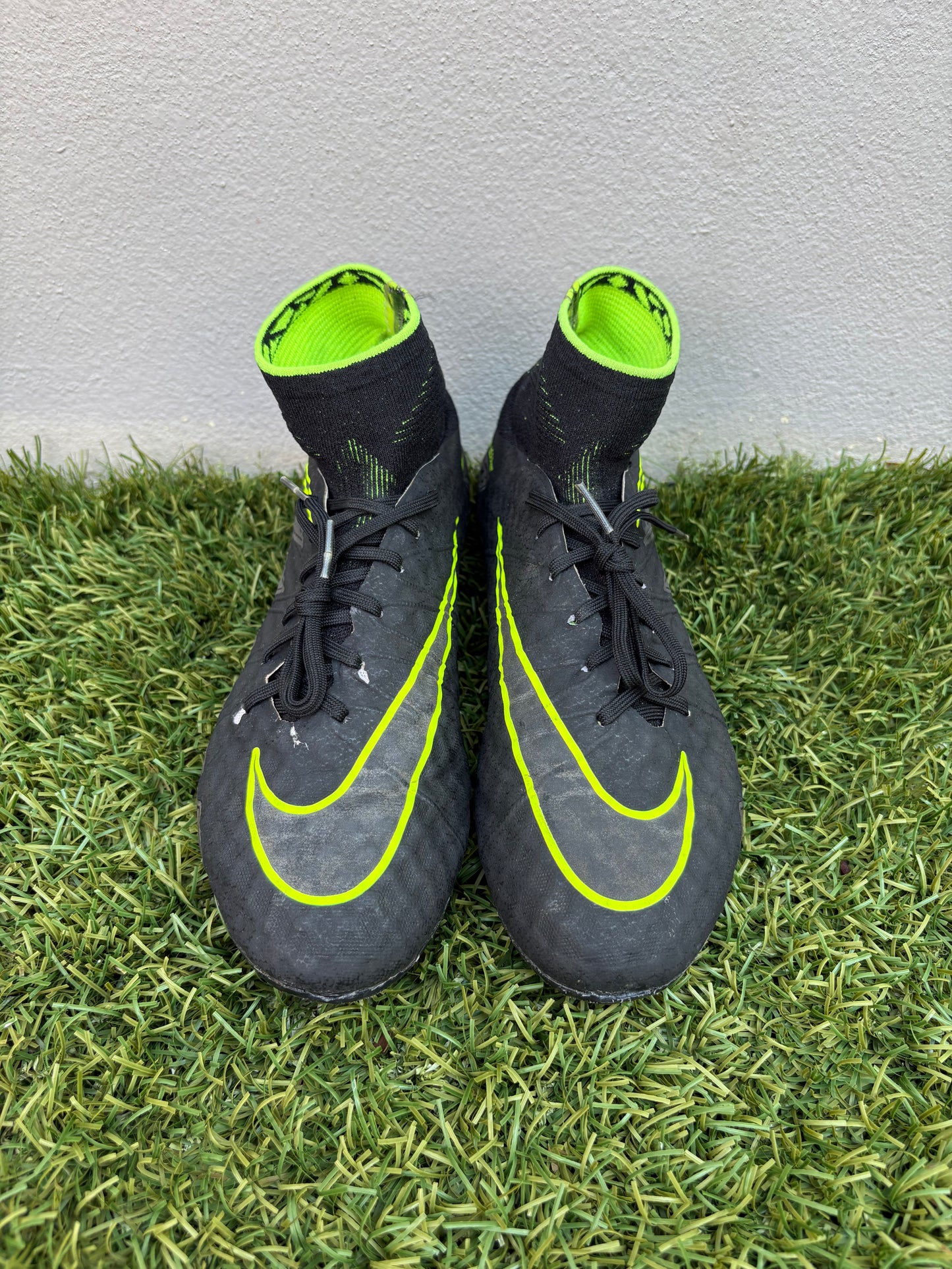 Nike Hypervenom Phantom II (8.5US)