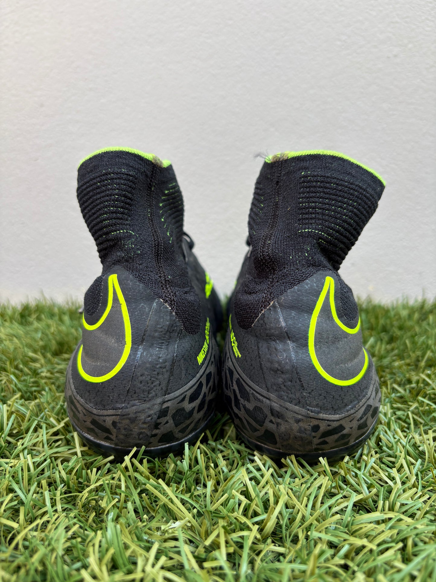 Nike Hypervenom Phantom II (8.5US)