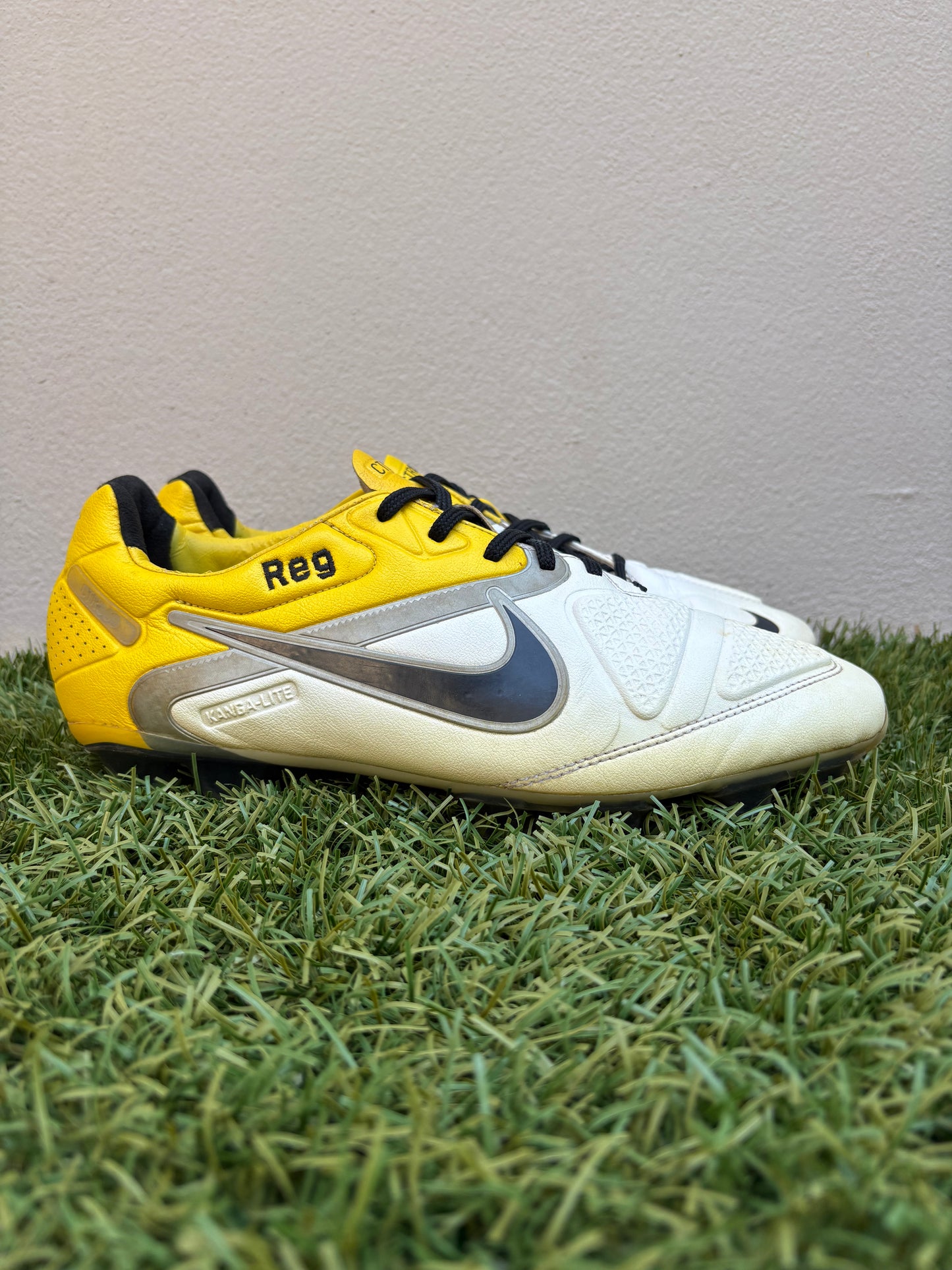 Nike CTR360 Maestri II (10.5US)