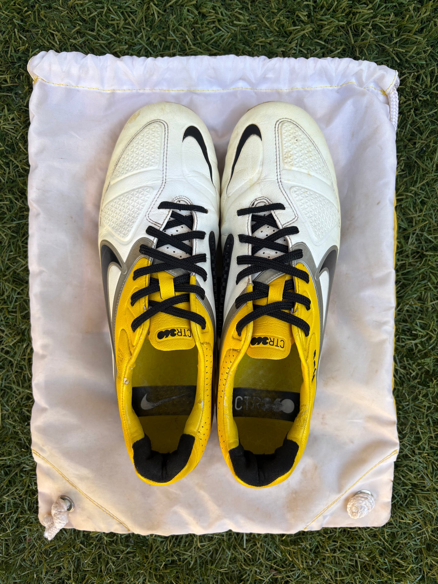 Nike CTR360 Maestri II (10.5US)