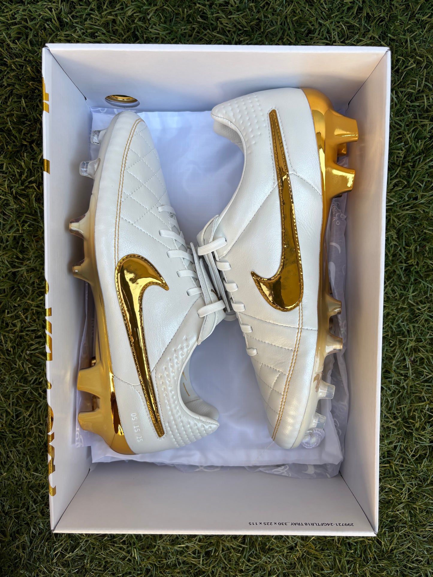 Nike Tiempo Legend SE R10 (10US)