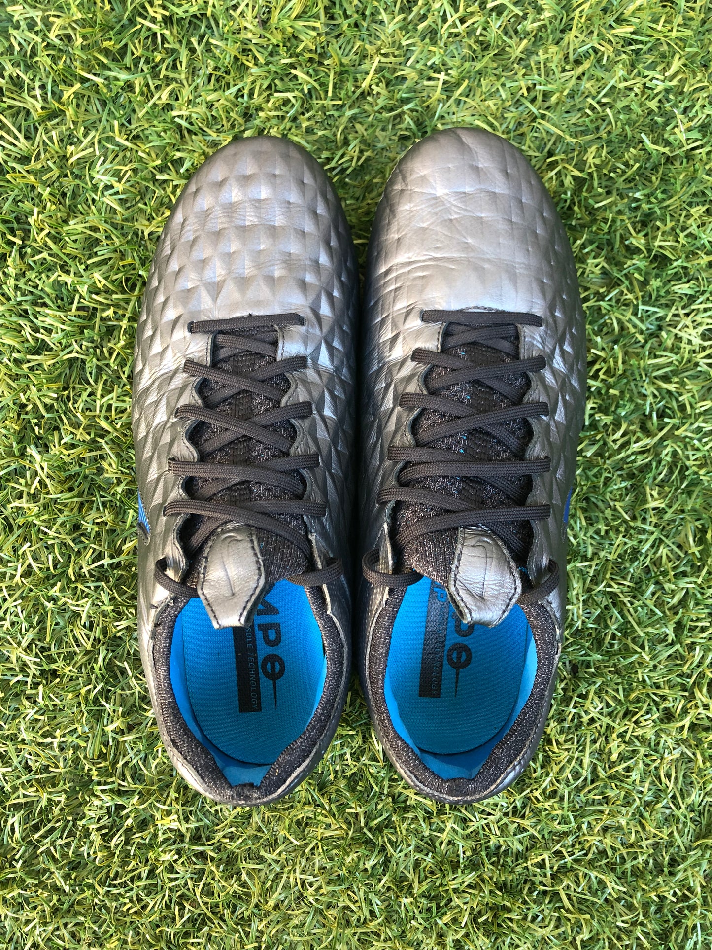 Nike Tiempo Legend VIII (9US)