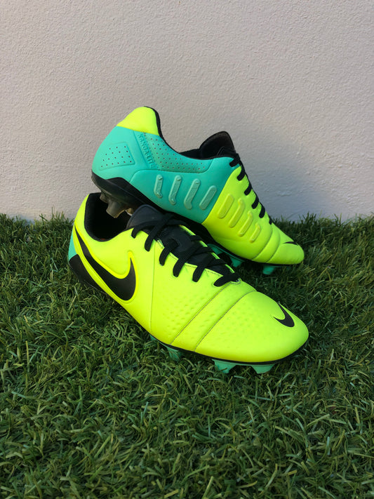 Nike CTR360 Maestri III (8US)