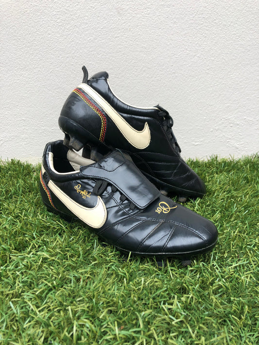 Nike Tiempo Ronaldinho 10R (8.5US)