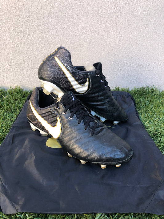 Nike Tiempo Legend VII (8US)