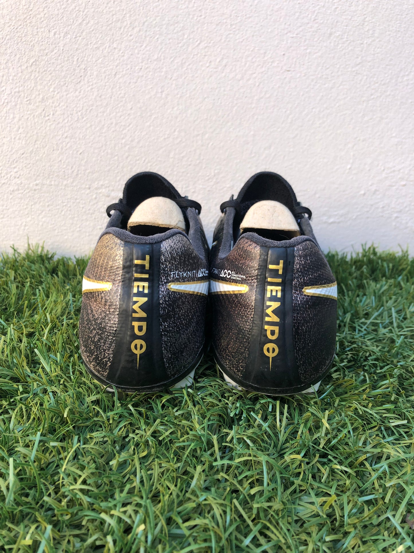 Nike Tiempo Legend VII (8US)