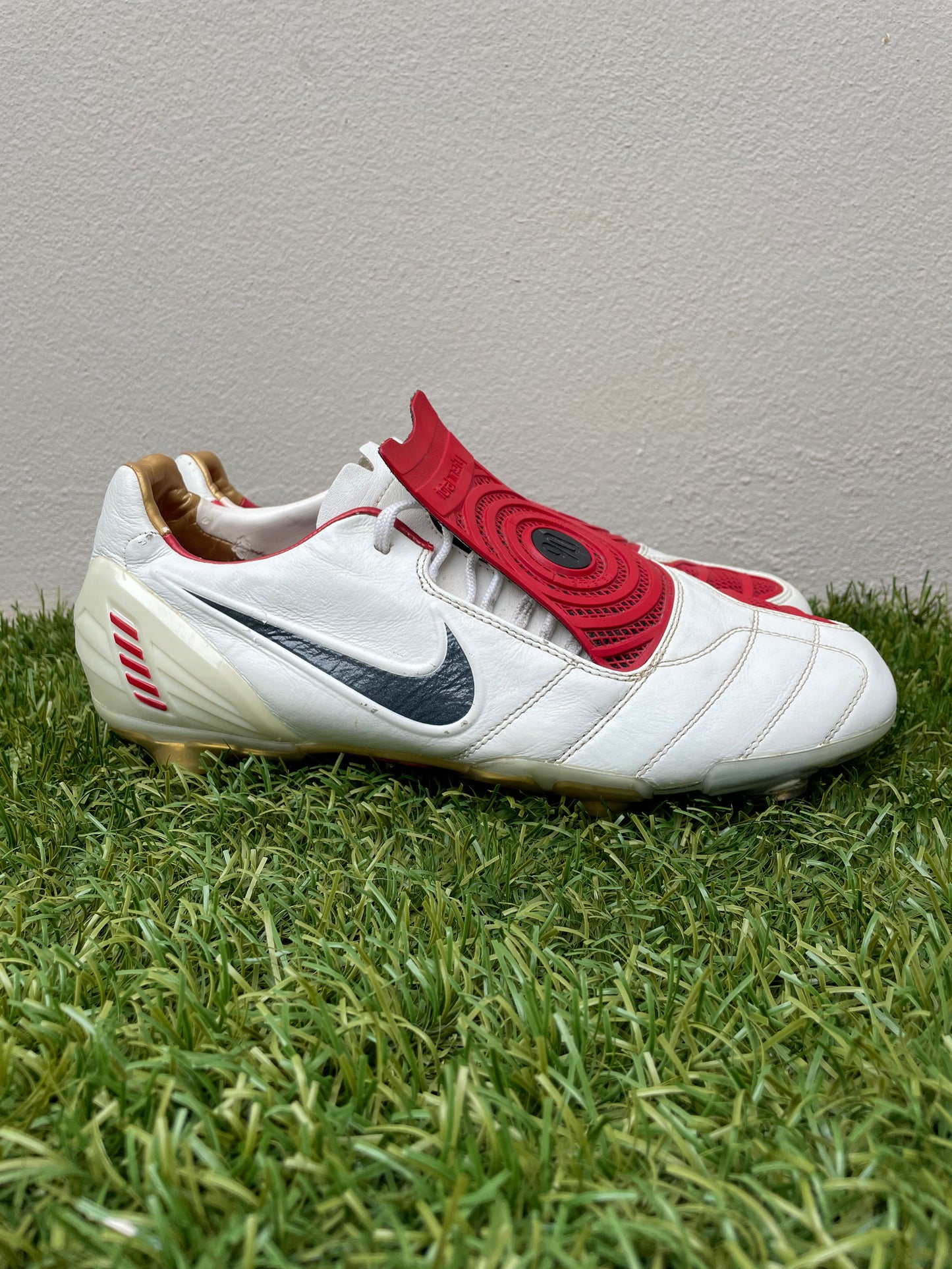 Nike Total90 Laser II (10.5US)