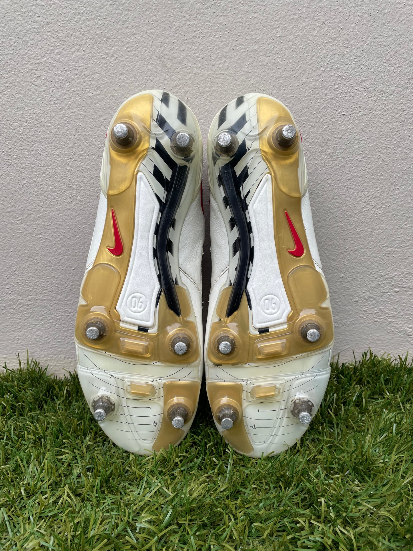 Nike Total90 Laser II (10.5US)
