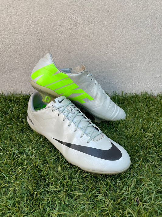Nike Mercurial Vapor IX (8.5US)