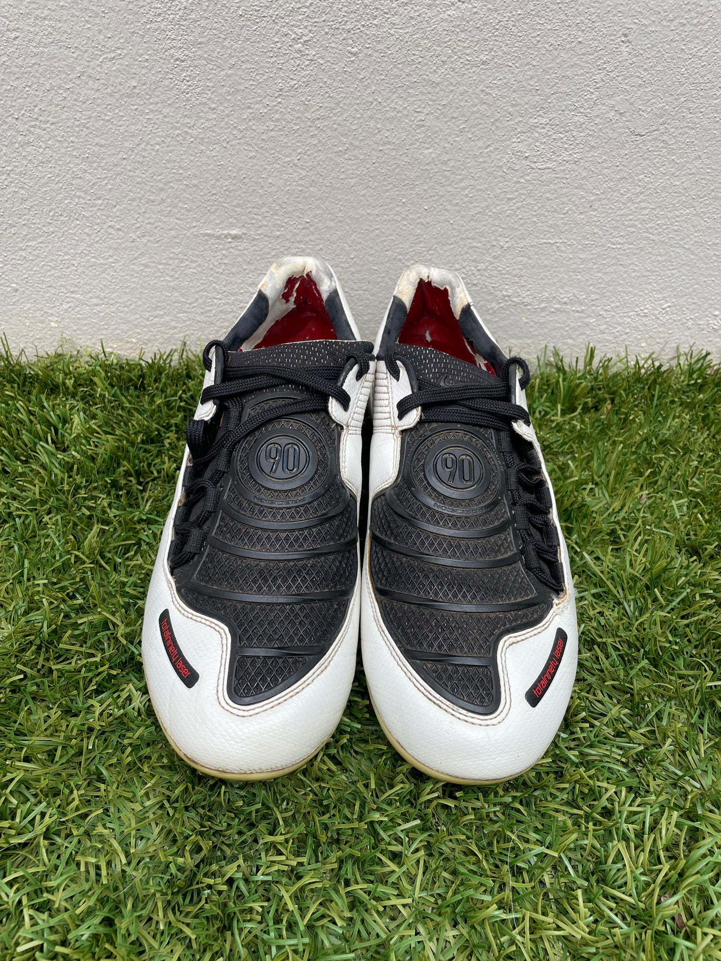 Nike Total90 Laser I (9.5US)