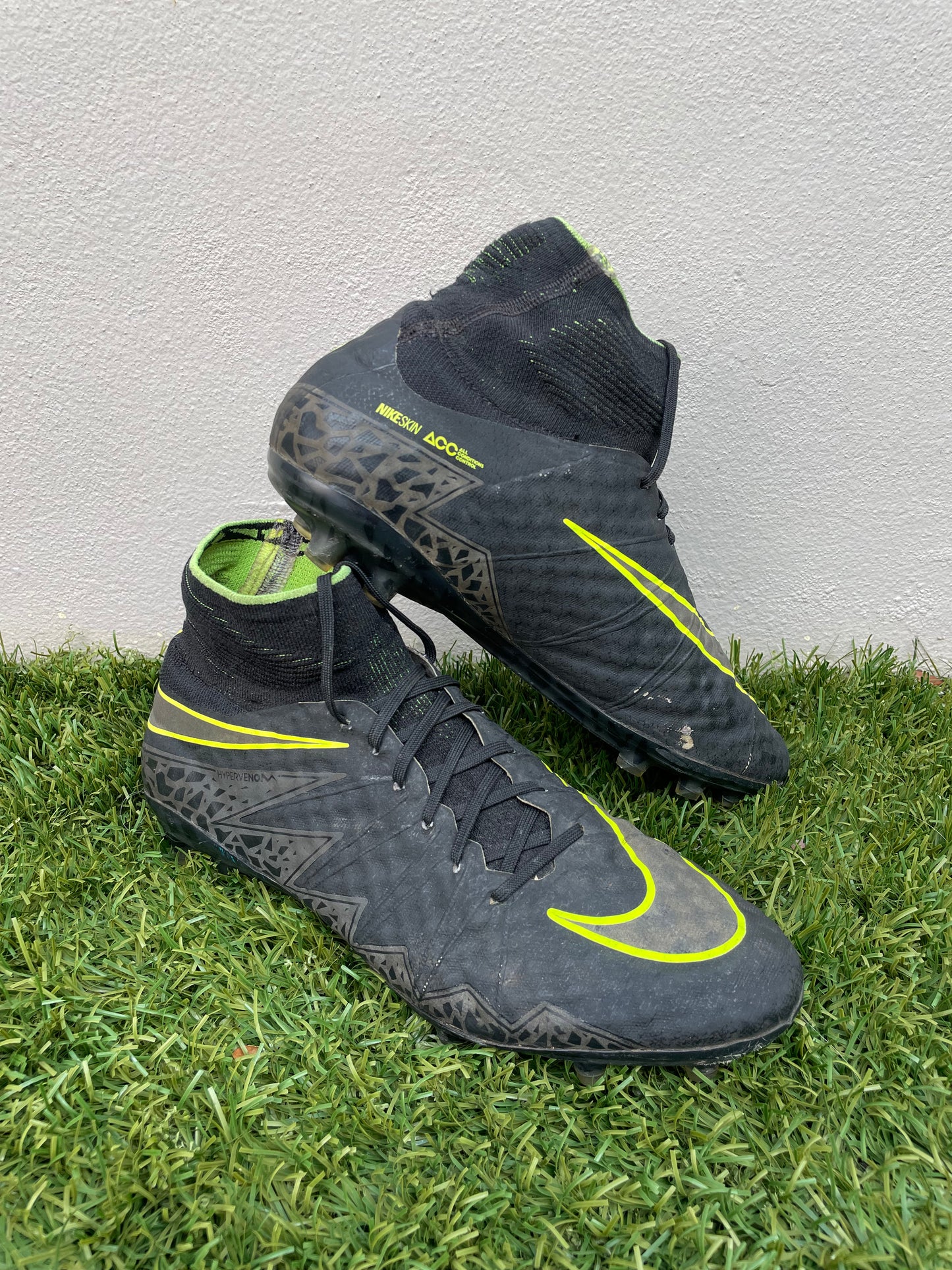 Nike Hypervenom Phantom II (9.5US)