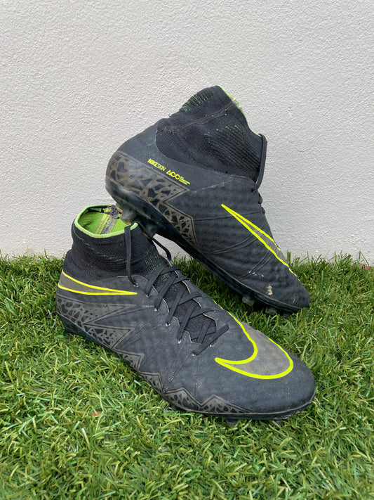 Nike Hypervenom Phantom II (9.5US)