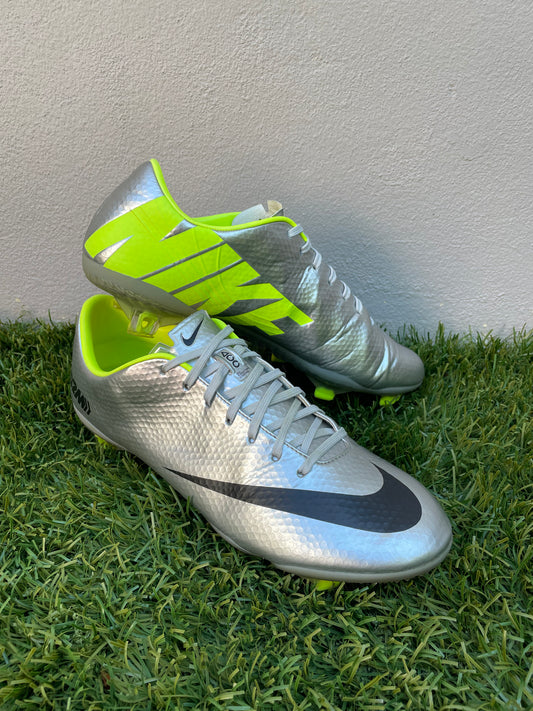 Nike Mercurial Vapor IX (7.5US)