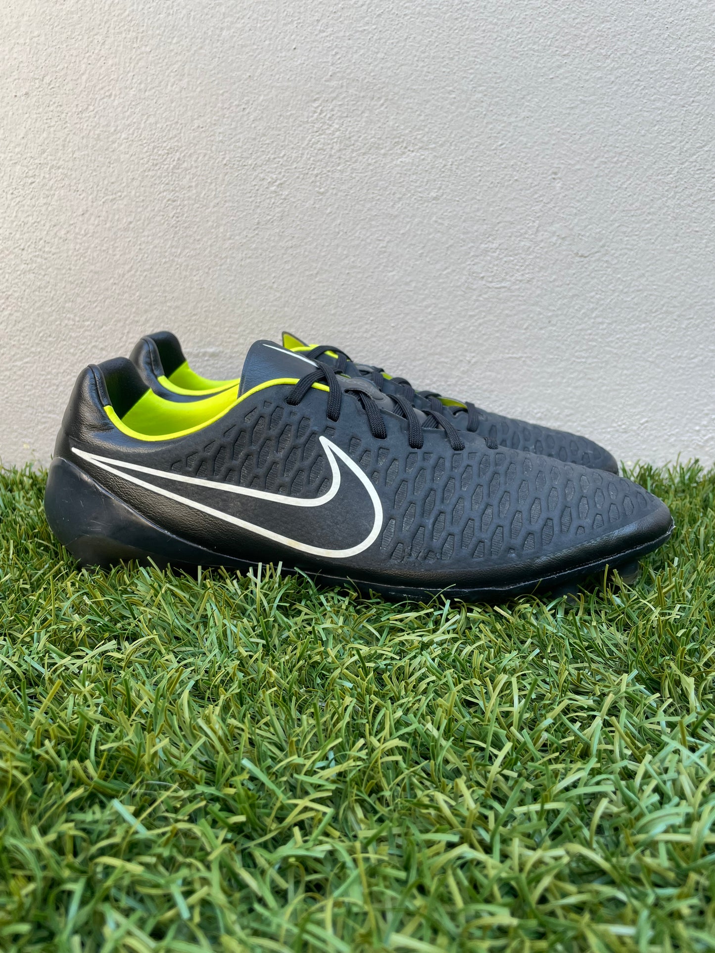 Nike Magista Opus I (11US)