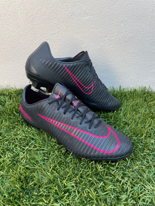 Nike Mercurial Vapor XI (8.5US)